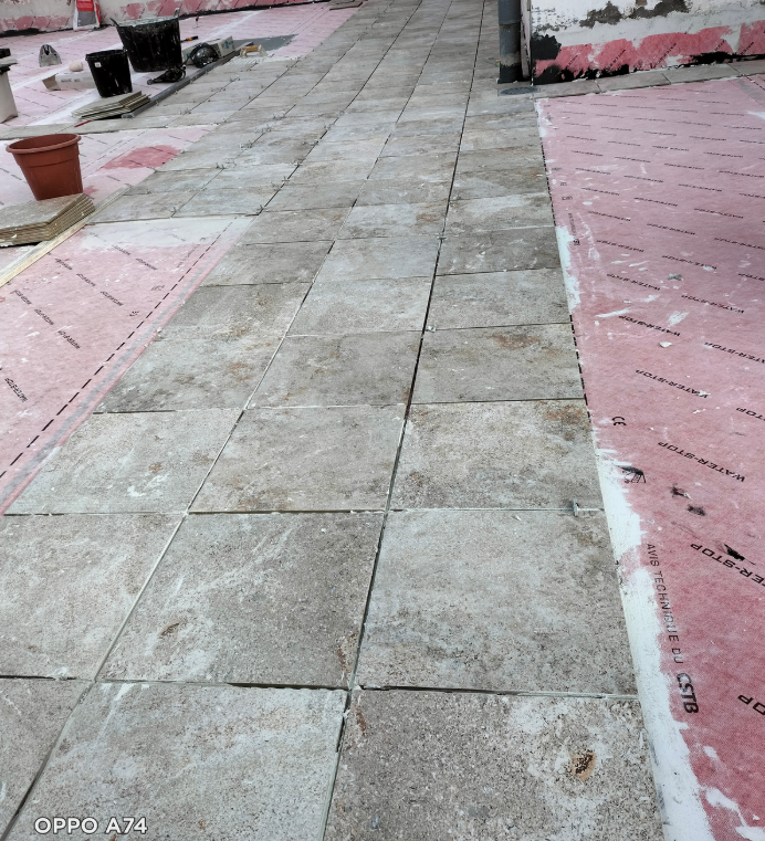 Solado de terraza sobre impermeabilización Water Stop